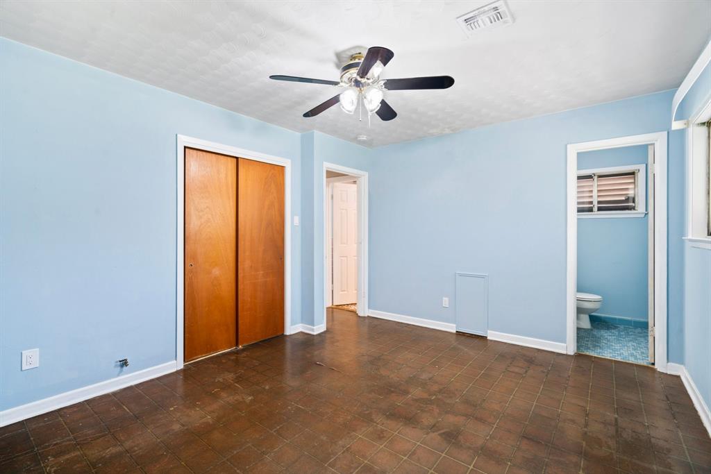 320 Tuna Street, Galveston, Texas image 17