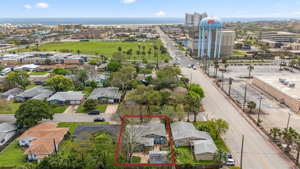 320 Tuna Street, Galveston, Texas image 1