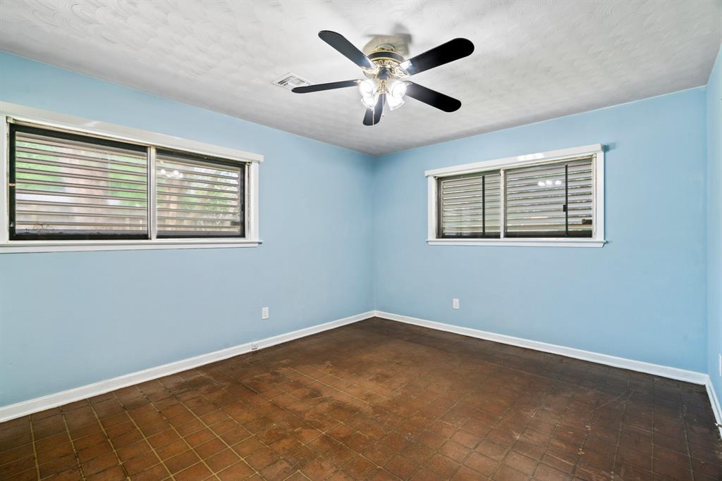 320 Tuna Street, Galveston, Texas image 16