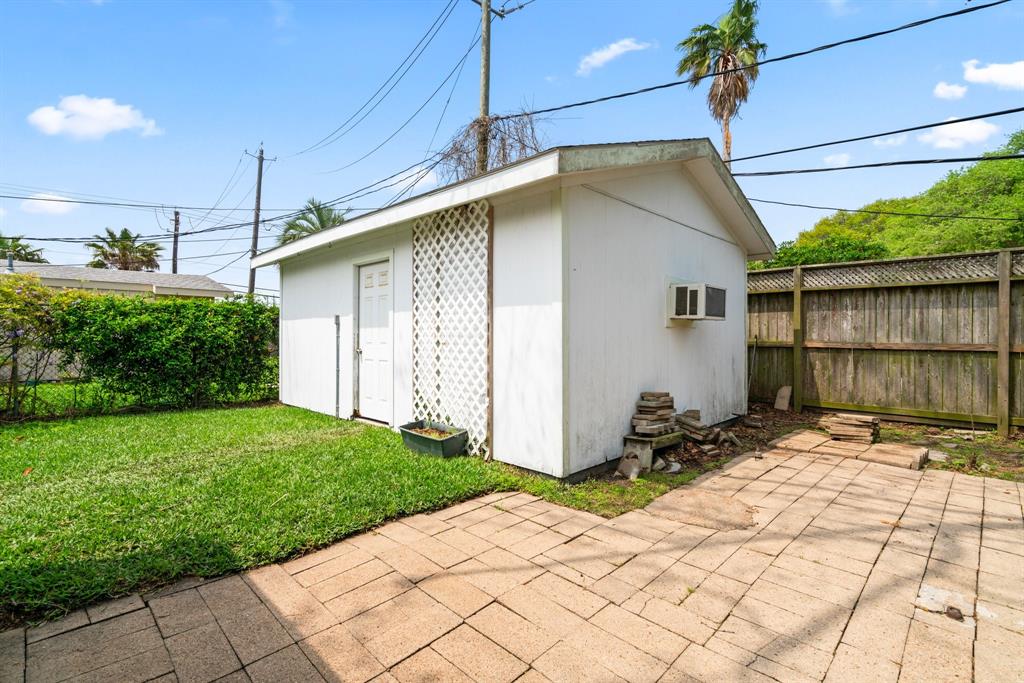 320 Tuna Street, Galveston, Texas image 21