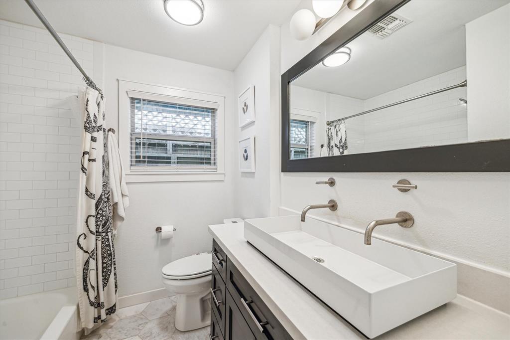 2106 Latexo Drive, Houston, Texas image 14