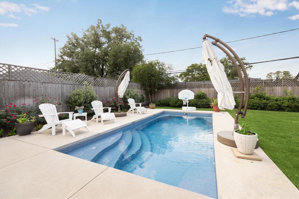 2106 Latexo Drive, Houston, Texas image 17