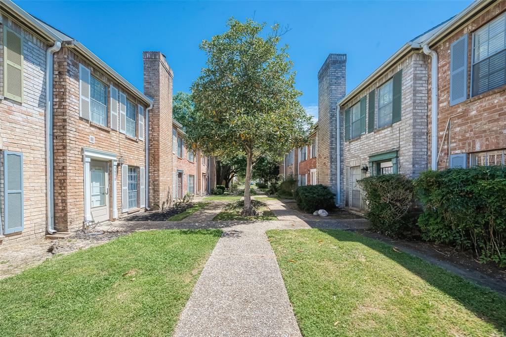 3968 Belle Park Drive, Houston, Texas image 5