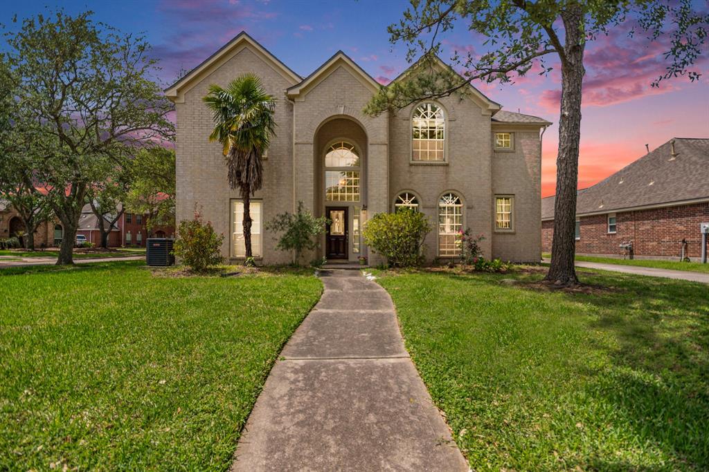 113 Crystal Reef Drive, League City, Texas image 1