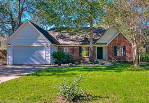 A home in Conroe