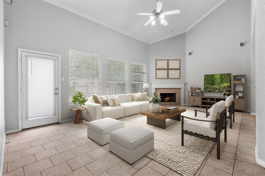 42 Ebony Oaks Place