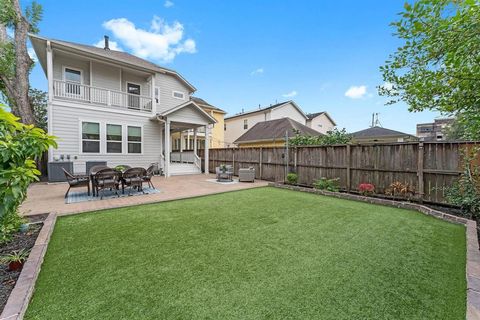 711 Waverly Street Houston TX 77007