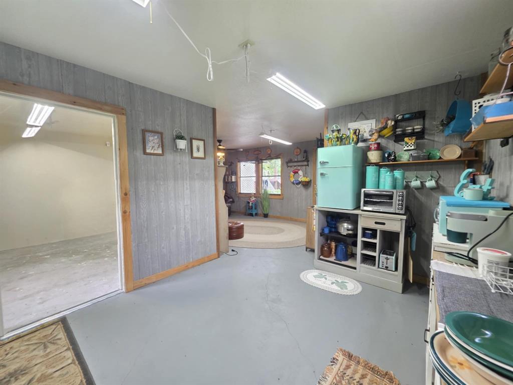 182 Smith Road, Palacios, Texas image 7