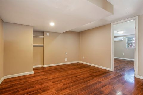 Duplex in Galveston TX 2216 59th Street 12.jpg