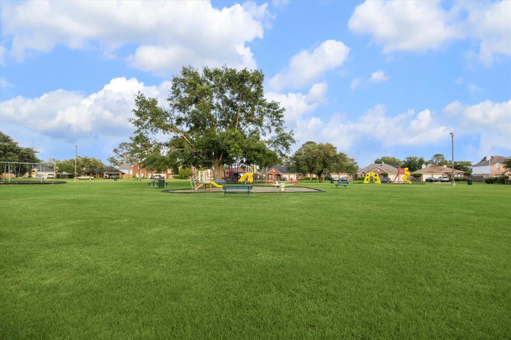 6307 Northmark Drive, Houston, Texas image 27