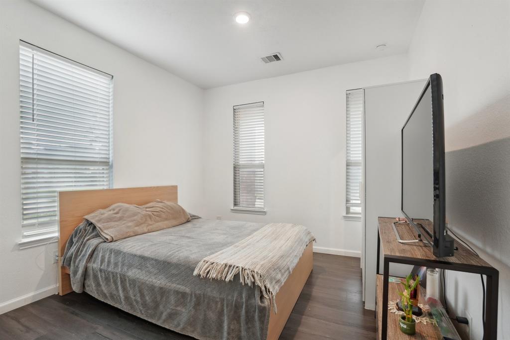 25404 Devonshire Knoll Street, Katy, Texas image 13