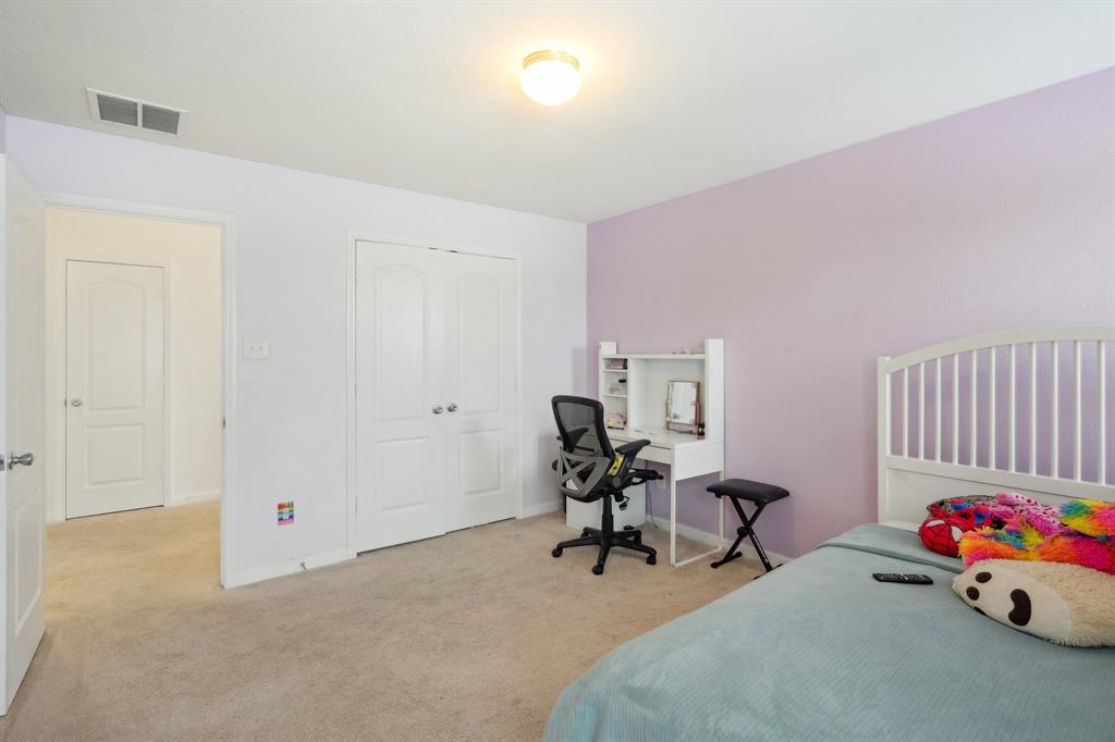25404 Devonshire Knoll Street, Katy, Texas image 19