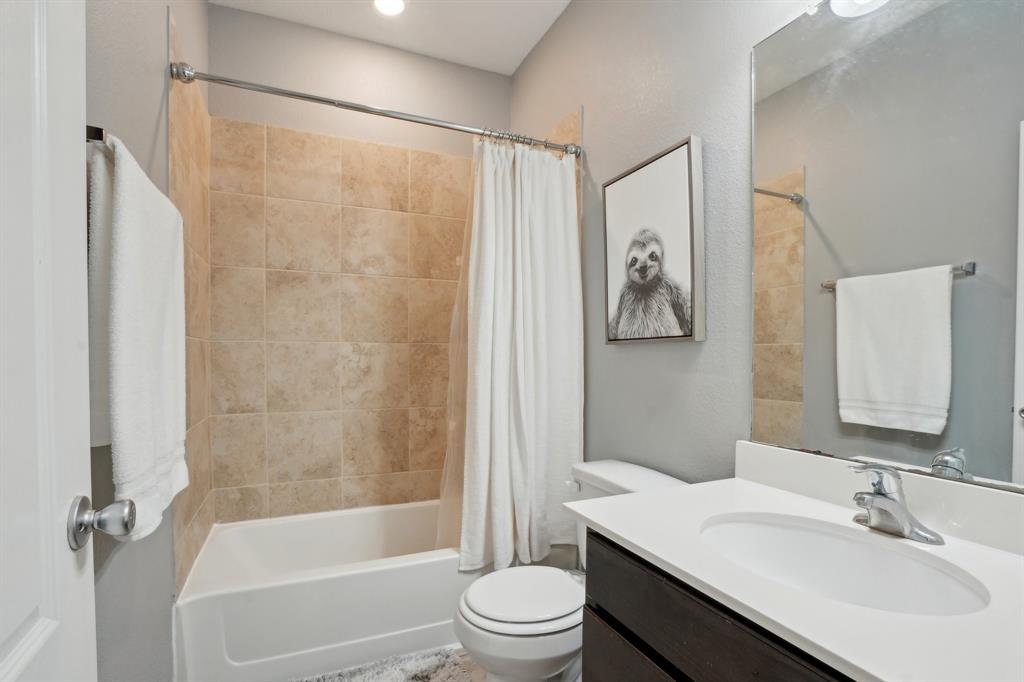 25404 Devonshire Knoll Street, Katy, Texas image 11