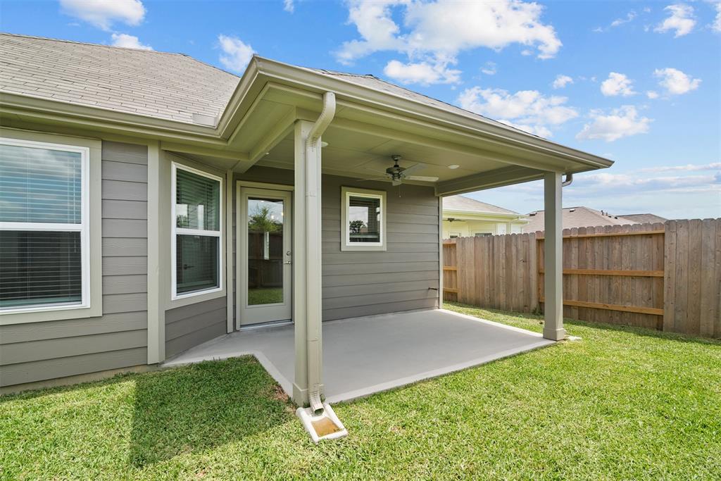 22306 Curly Maple Drive, New Caney, Texas image 31