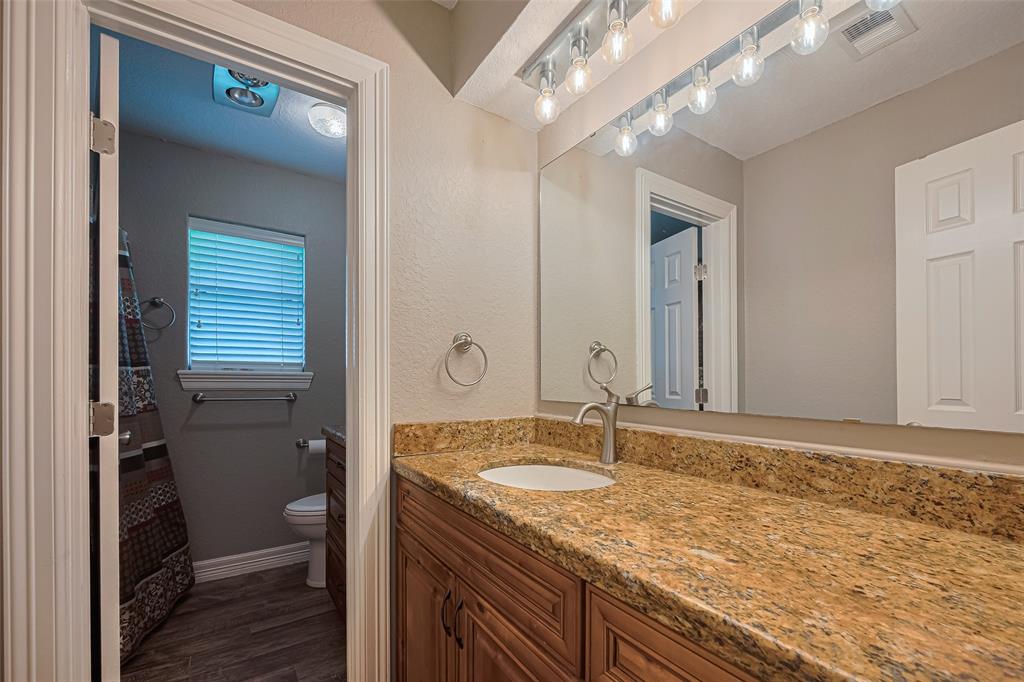 110 S Bow Drive, Lake Jackson, Texas image 22