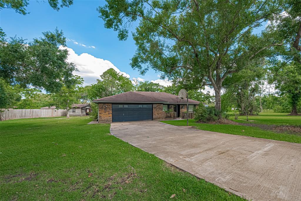 110 S Bow Drive, Lake Jackson, Texas image 34