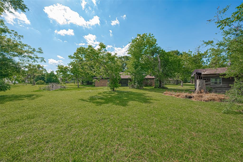 110 S Bow Drive, Lake Jackson, Texas image 30