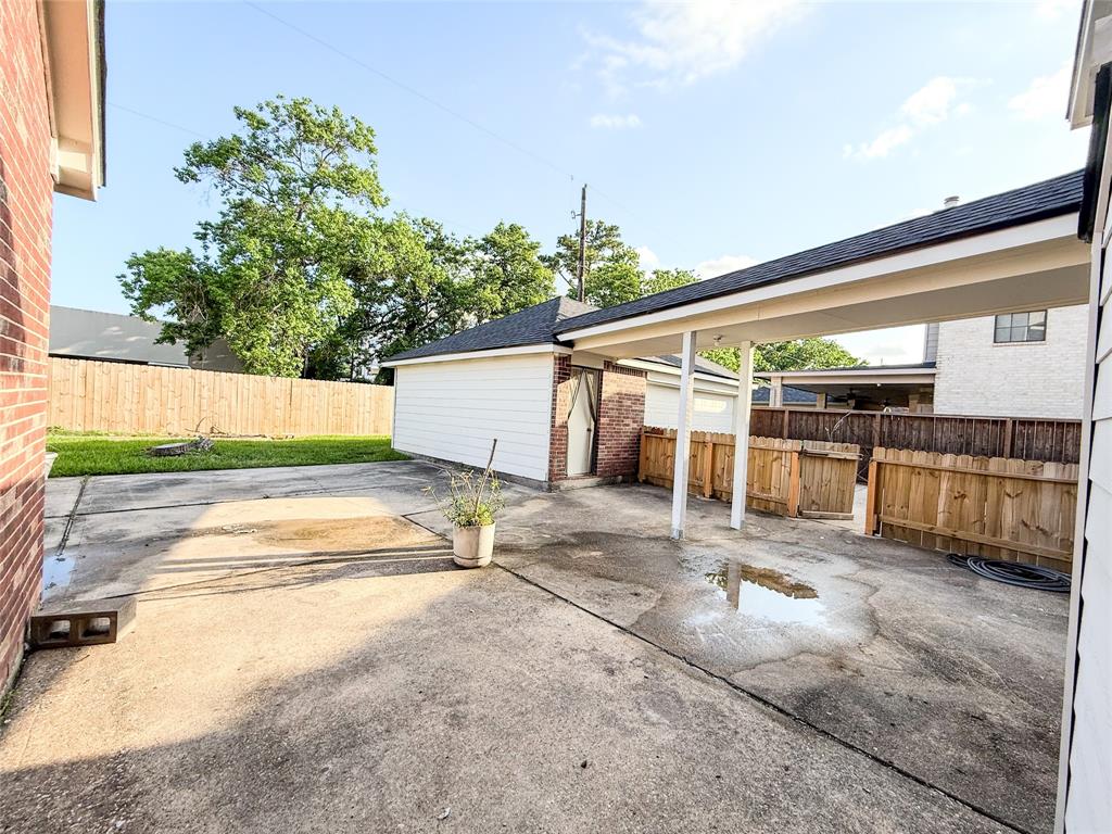 15206 Chandler Hollow Lane, Houston, Texas image 39
