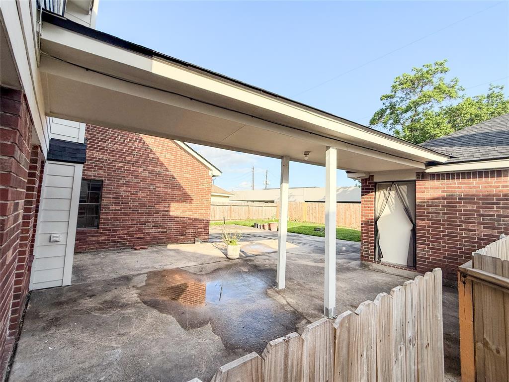 15206 Chandler Hollow Lane, Houston, Texas image 38