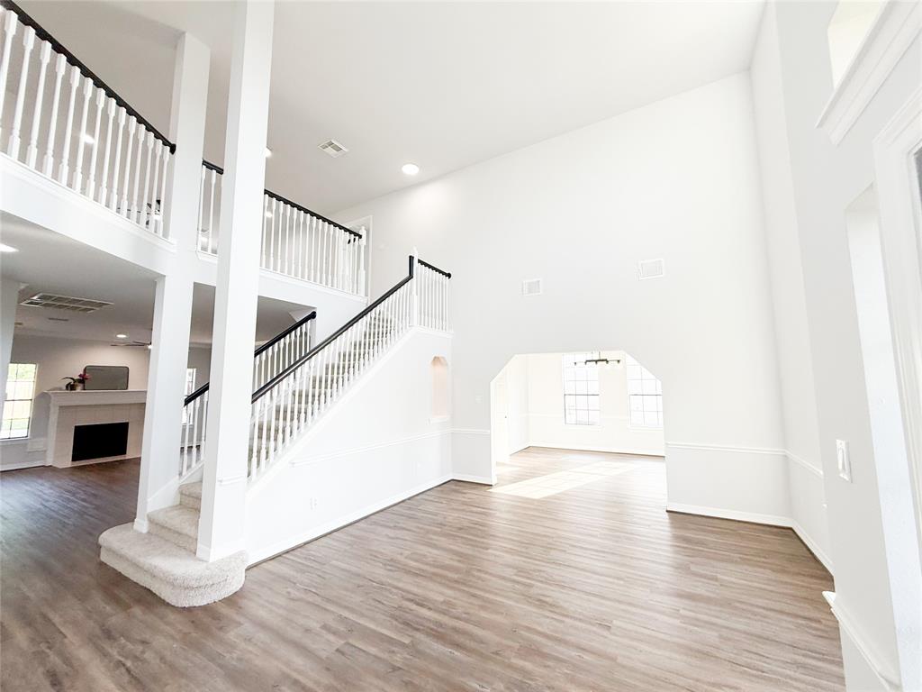 15206 Chandler Hollow Lane, Houston, Texas image 5