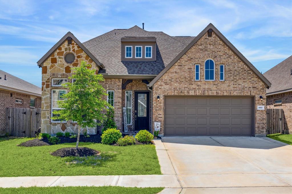 1861 Kenley Way, Alvin, Texas image 1