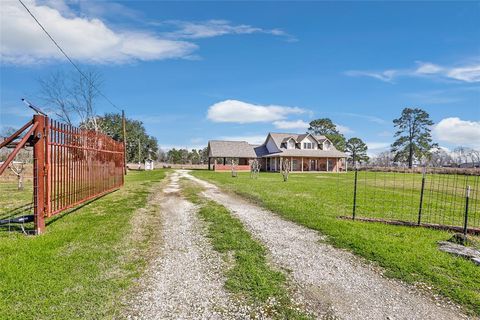 1619 County Road 612 Dayton TX 77535