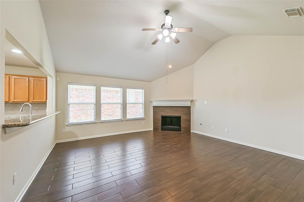 2967 Winter Berry Court, Pearland, Texas image 6