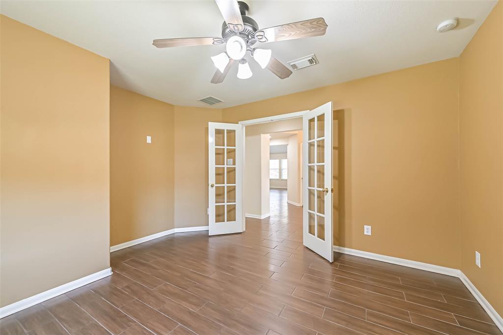 2967 Winter Berry Court, Pearland, Texas image 28