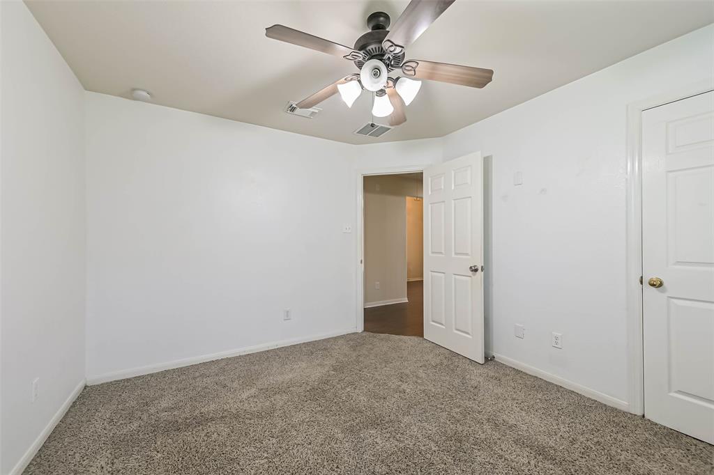 2967 Winter Berry Court, Pearland, Texas image 34