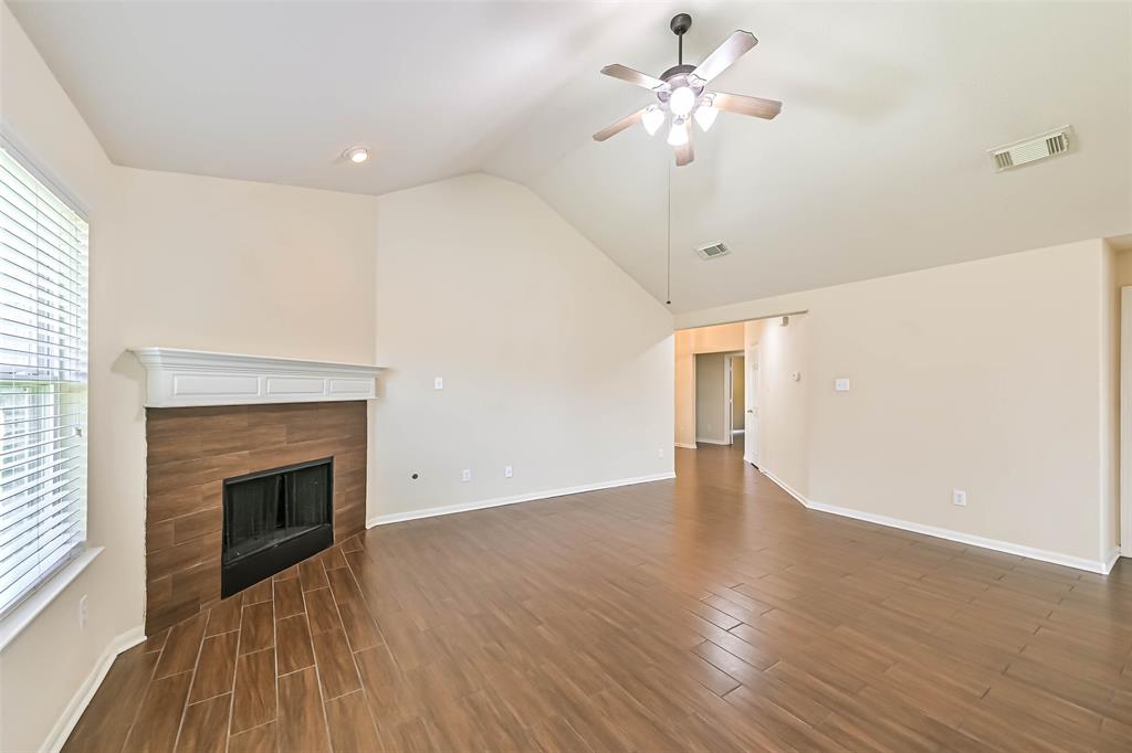 2967 Winter Berry Court, Pearland, Texas image 7