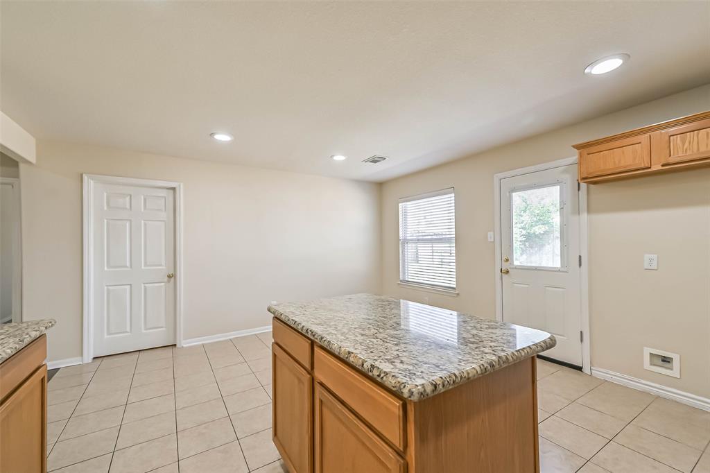 2967 Winter Berry Court, Pearland, Texas image 17