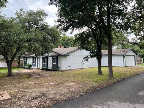 A home in La Grange