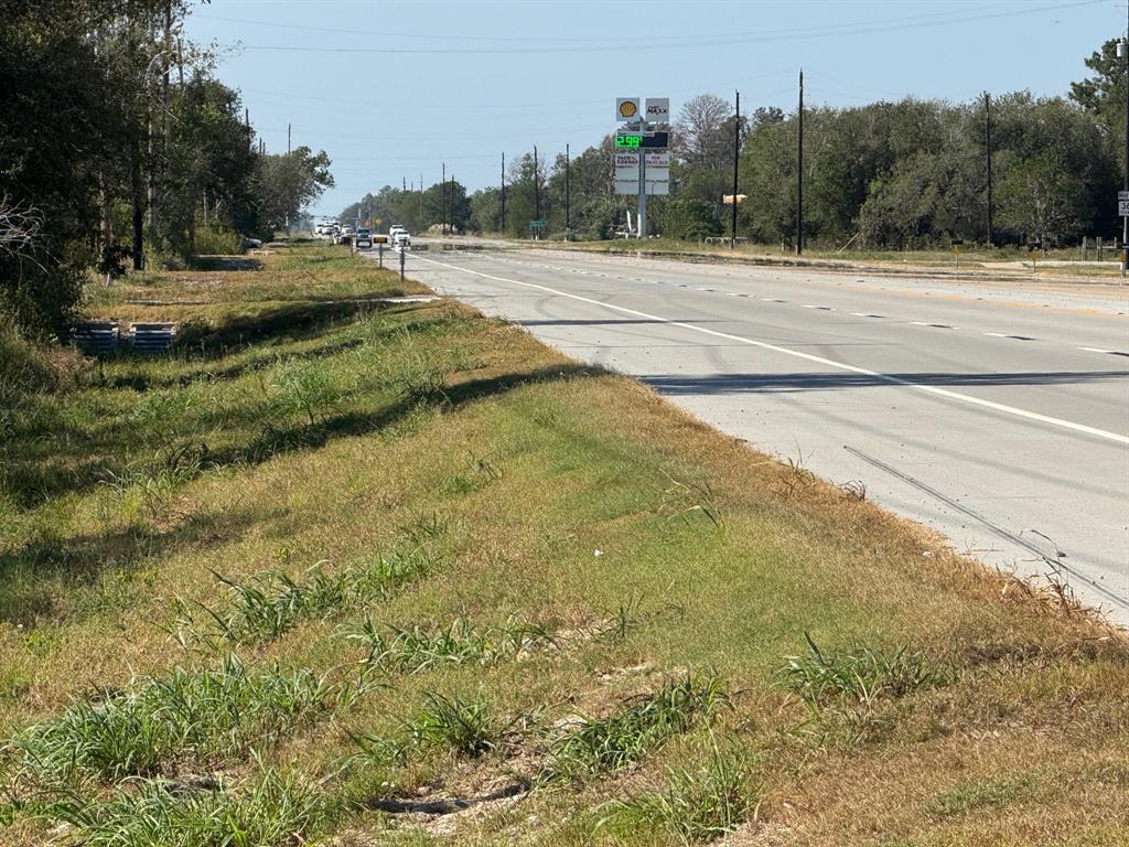 Highway 36, Guy, Texas image 15