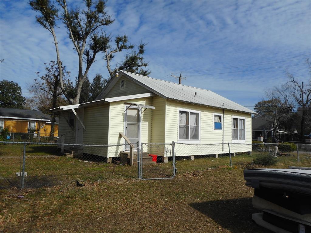 422 Crooke Street, Conroe, Texas image 4