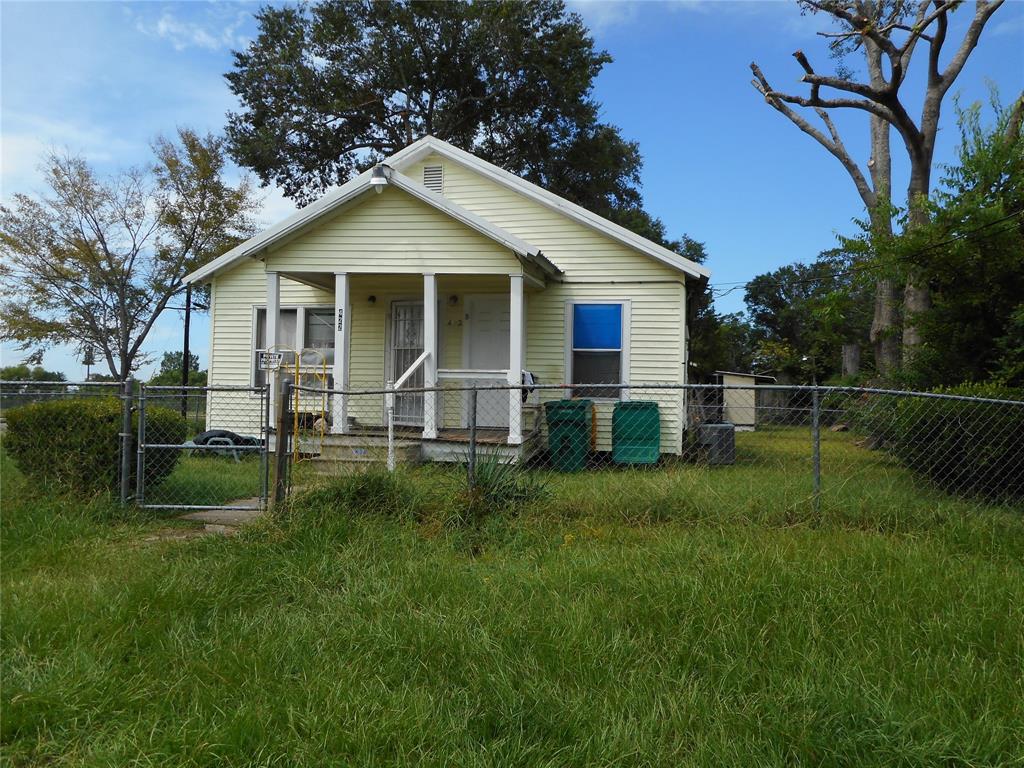 422 Crooke Street, Conroe, Texas image 1