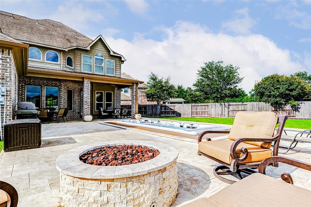 29907 Spring Side Court, Fulshear, Texas image 6
