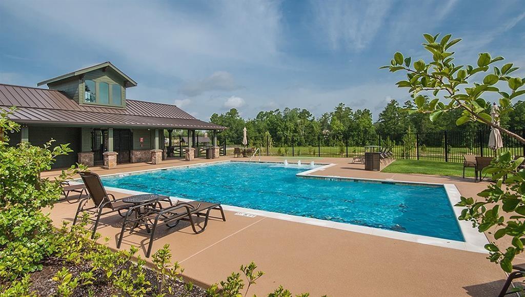5202 Creekmore Circle, Spring, Texas image 16