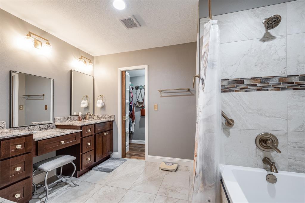 3623 Shore Shadows Drive, Crosby, Texas image 29