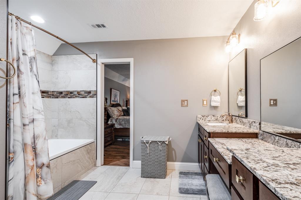 3623 Shore Shadows Drive, Crosby, Texas image 30