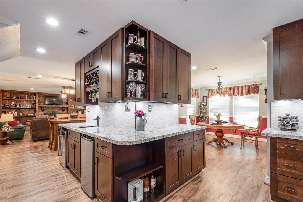 3623 Shore Shadows Drive, Crosby, Texas image 24