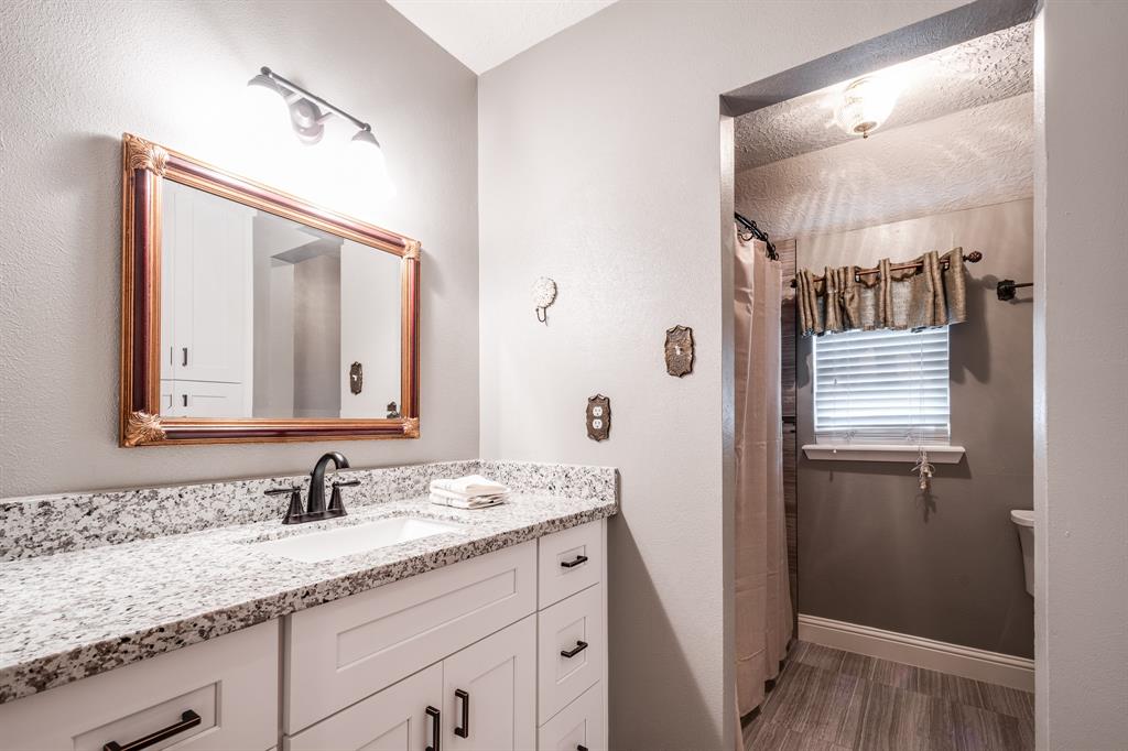 3623 Shore Shadows Drive, Crosby, Texas image 34