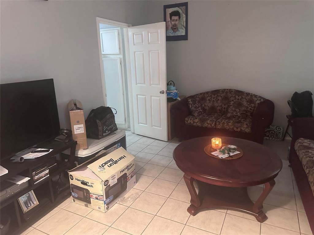 property-search 1 11136 Village Bend Lane 1136