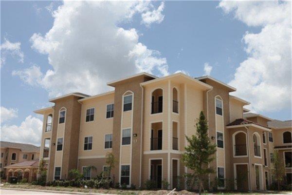 2101 W Business 83