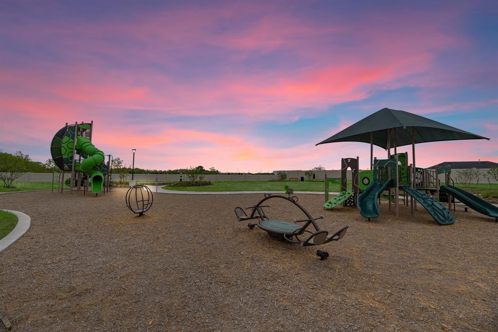 4008 Green Anjou Ln, Pearland, Texas image 16