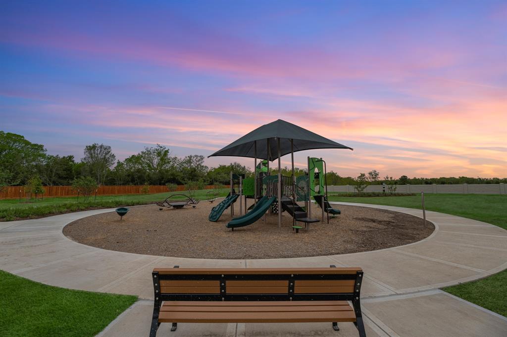 4008 Green Anjou Ln, Pearland, Texas image 14