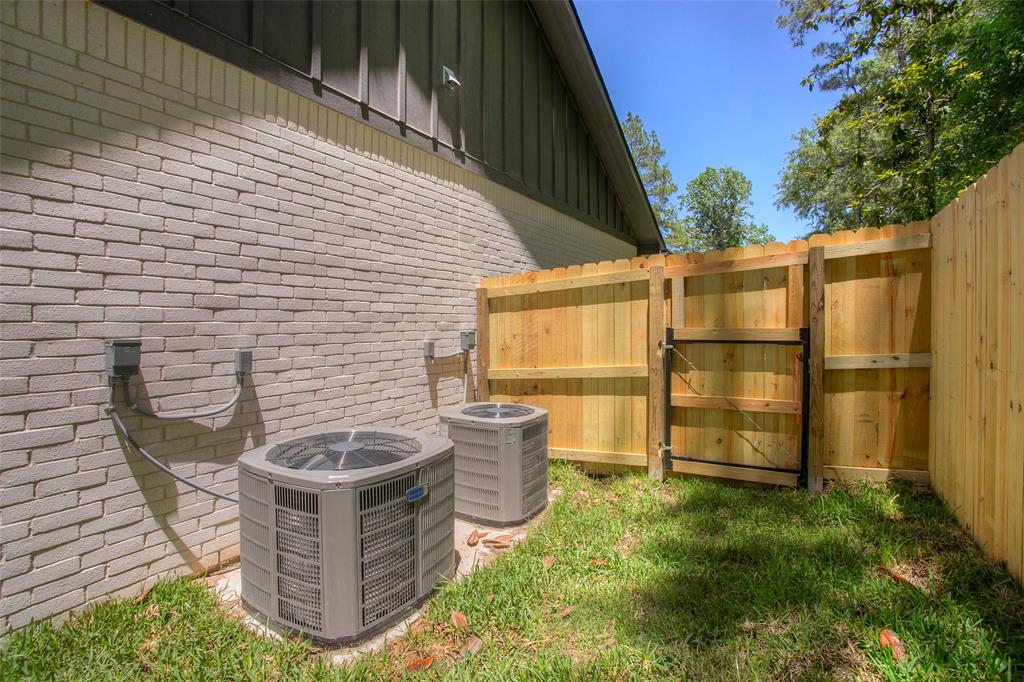 1973 Greentree Drive, Huntsville, Texas image 32