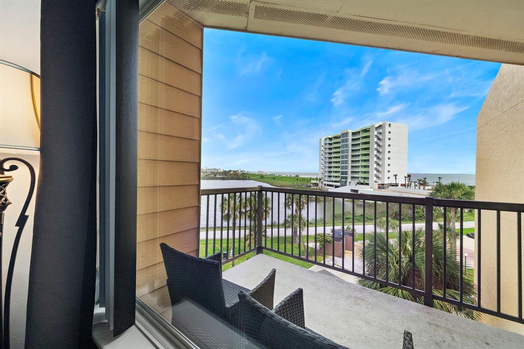 9520 Seawall Boulevard #332, Galveston, Texas image 17