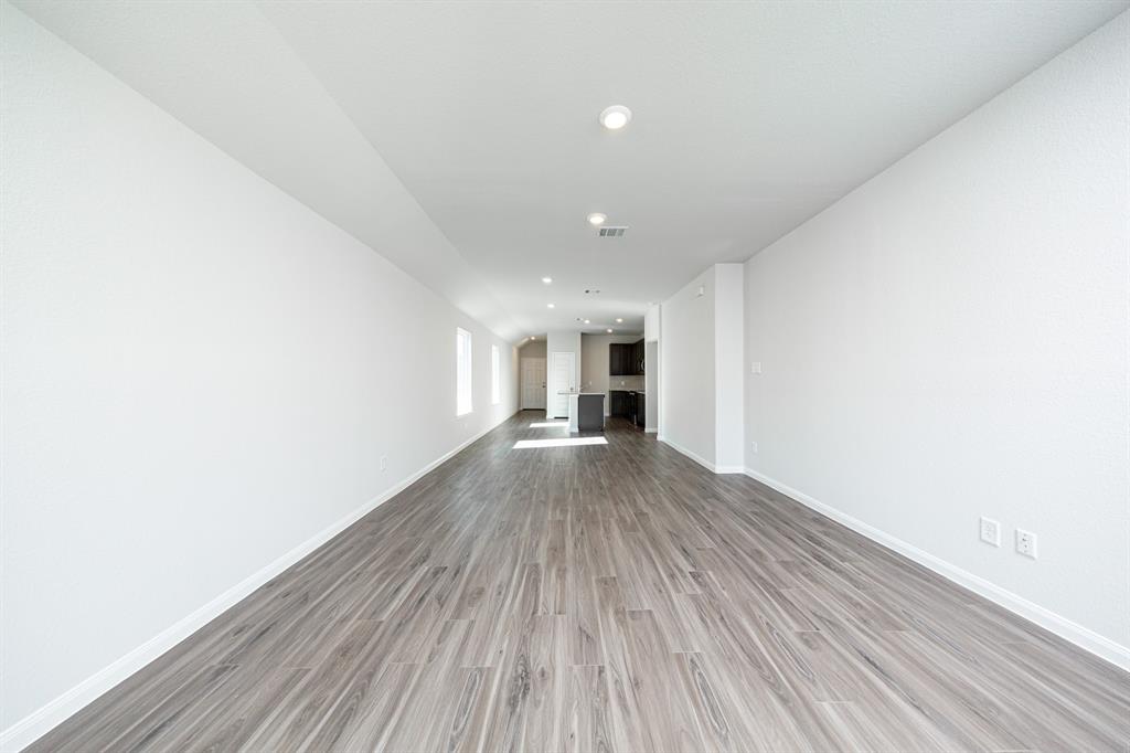 8115 Vanilla Orchid Drive, Houston, Texas image 6