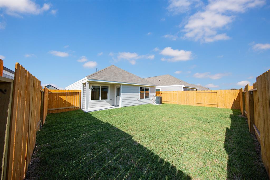 8115 Vanilla Orchid Drive, Houston, Texas image 15