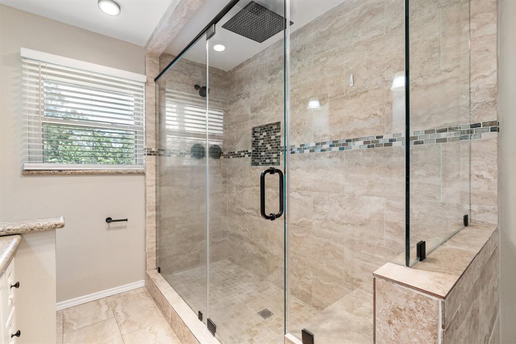 802 Stone Mountain Drive, Conroe, Texas image 27